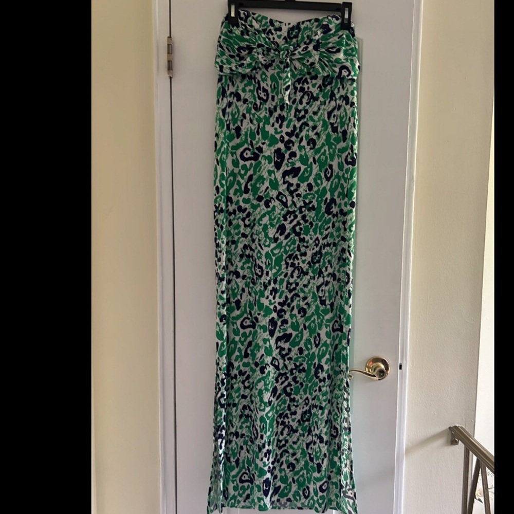 💙🤍💚 Allen B off the shoulder maxi dress Size M